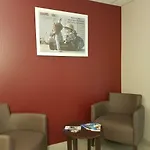 Otel Ace Paris Sud