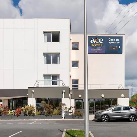 Hotel Ace Paris Sud Villabe