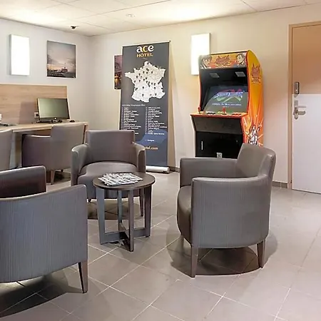 Ace Paris Sud Otel 3*