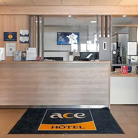 Otel Ace Paris Sud 3*
